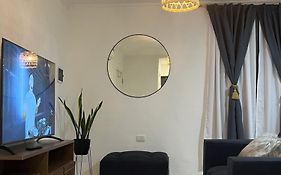 Completo-Comodidad y estilo superior centrico